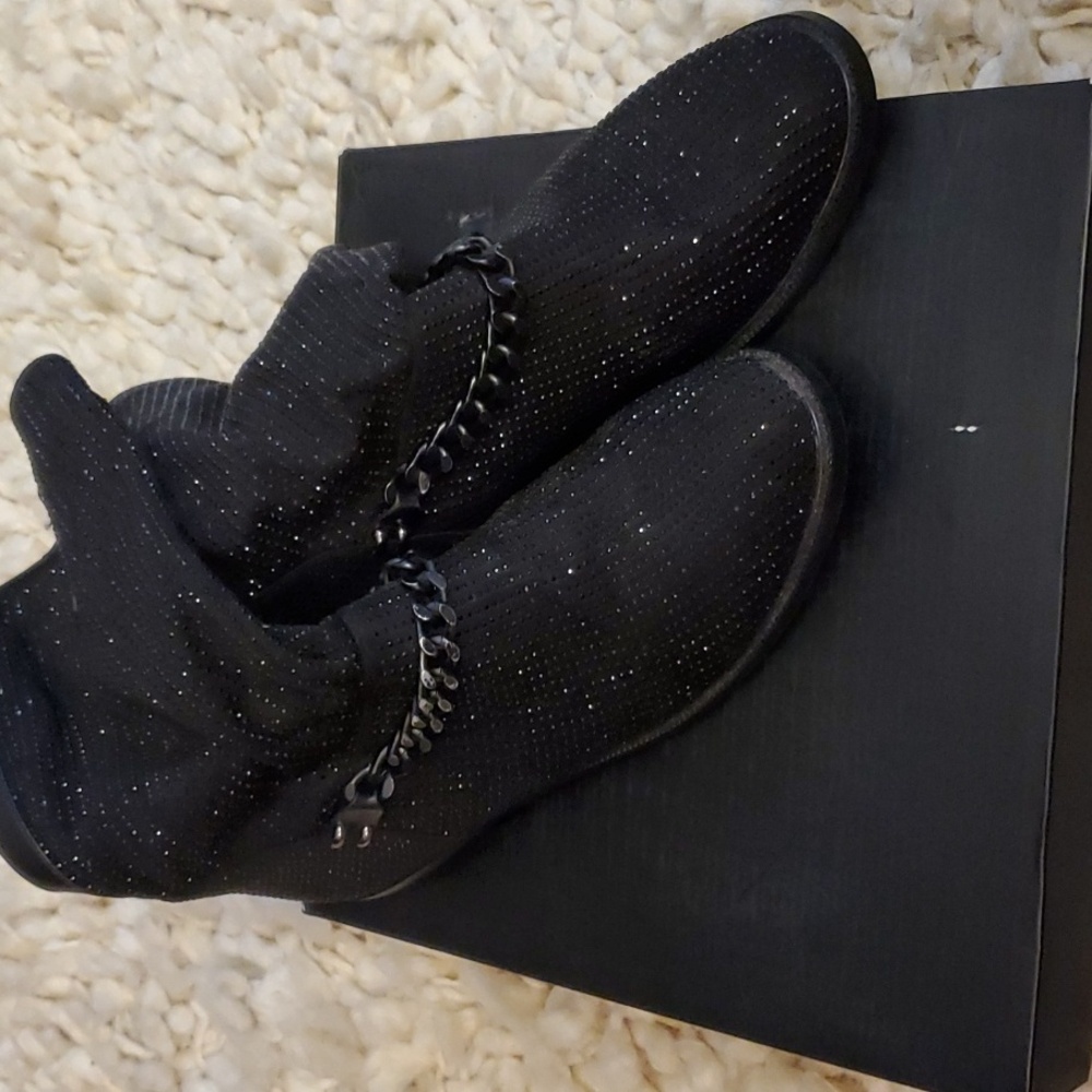 Nancy Li Booties - Picture 2 of 9